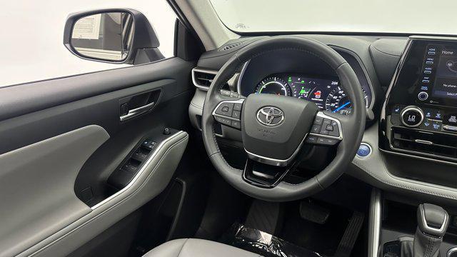 used 2021 Toyota Highlander Hybrid car, priced at $35,000