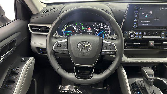 used 2021 Toyota Highlander Hybrid car, priced at $35,000