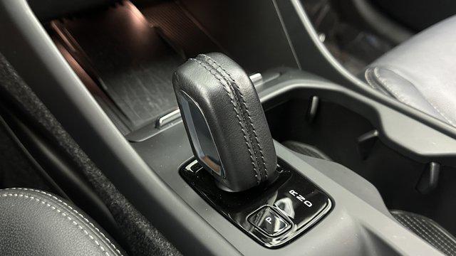 used 2021 Volvo XC40 car, priced at $18,300