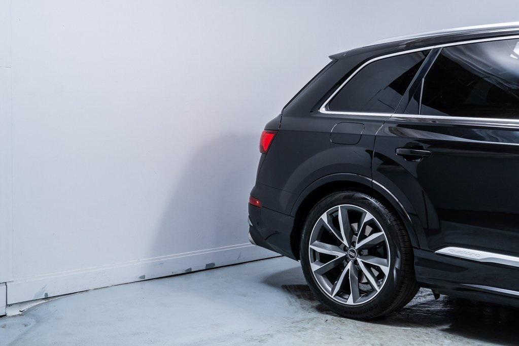 used 2022 Audi SQ7 car, priced at $47,491