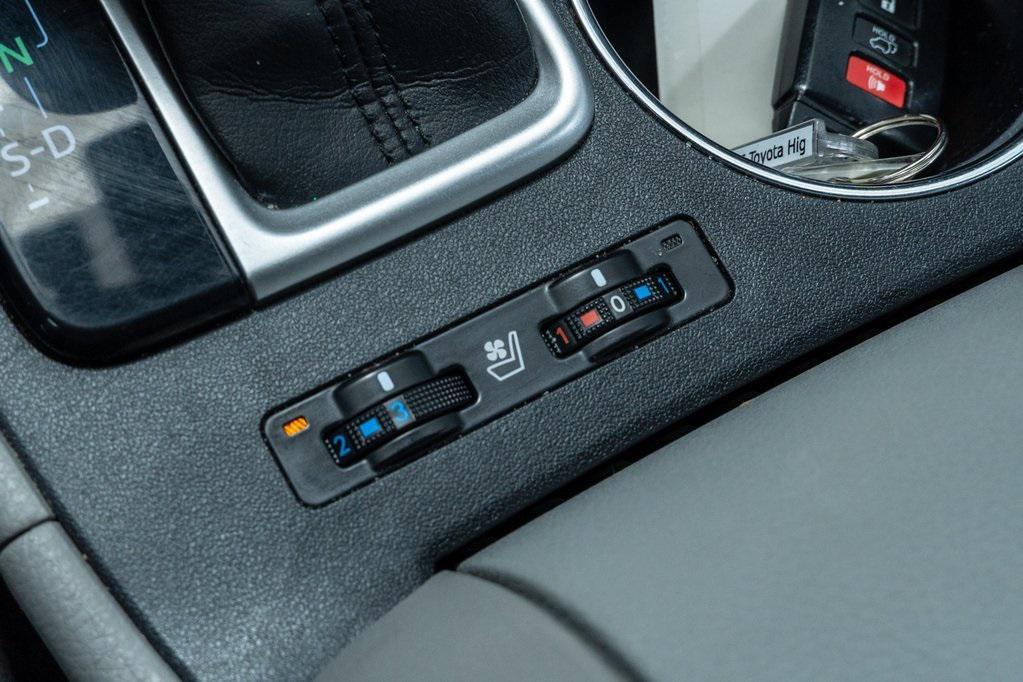 used 2016 Toyota Highlander Hybrid car, priced at $21,991