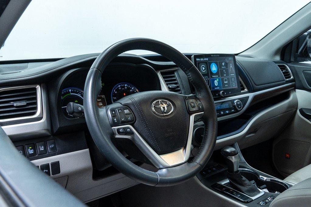 used 2016 Toyota Highlander Hybrid car, priced at $21,991