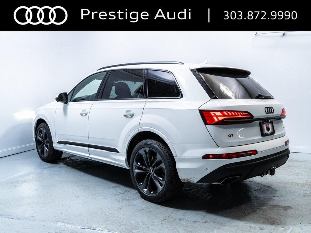 new 2025 Audi Q7 car, priced at $75,744