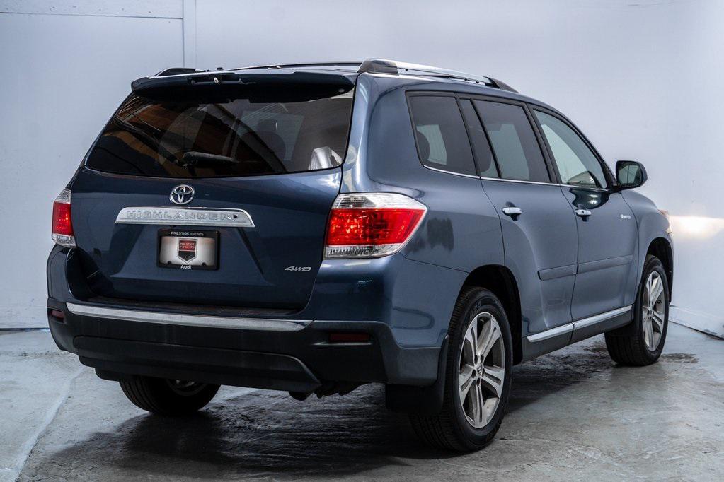 used 2013 Toyota Highlander car, priced at $15,991