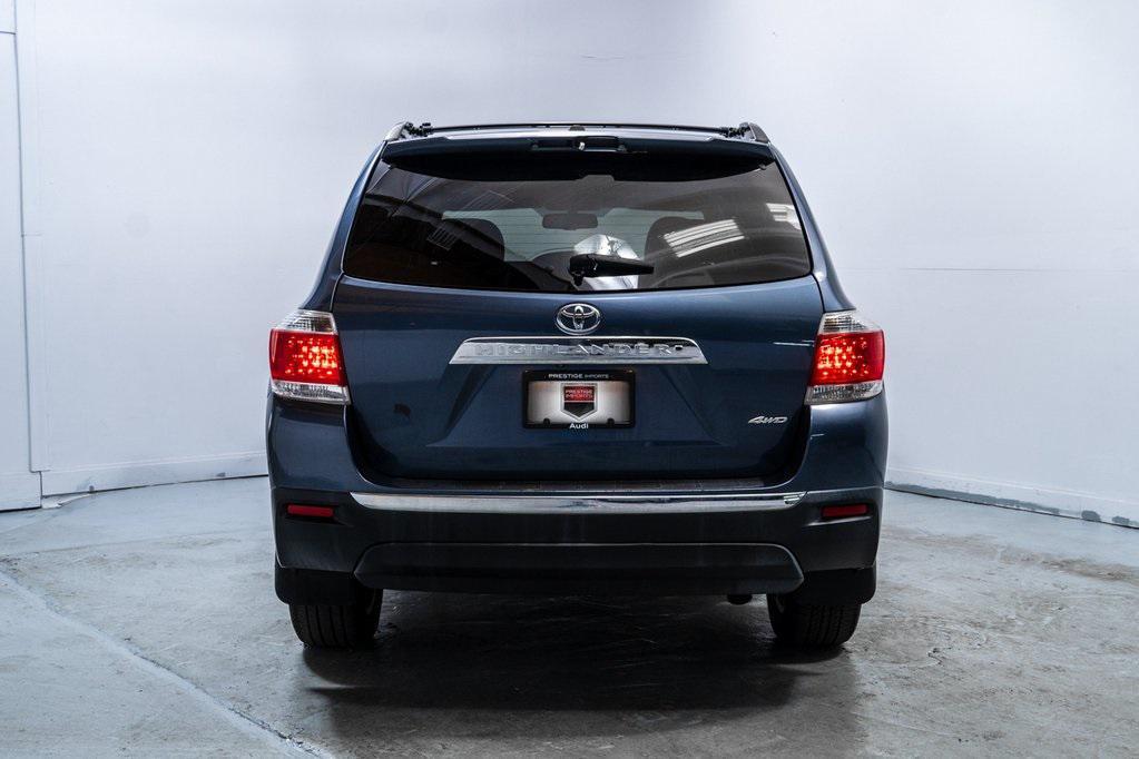 used 2013 Toyota Highlander car, priced at $15,991