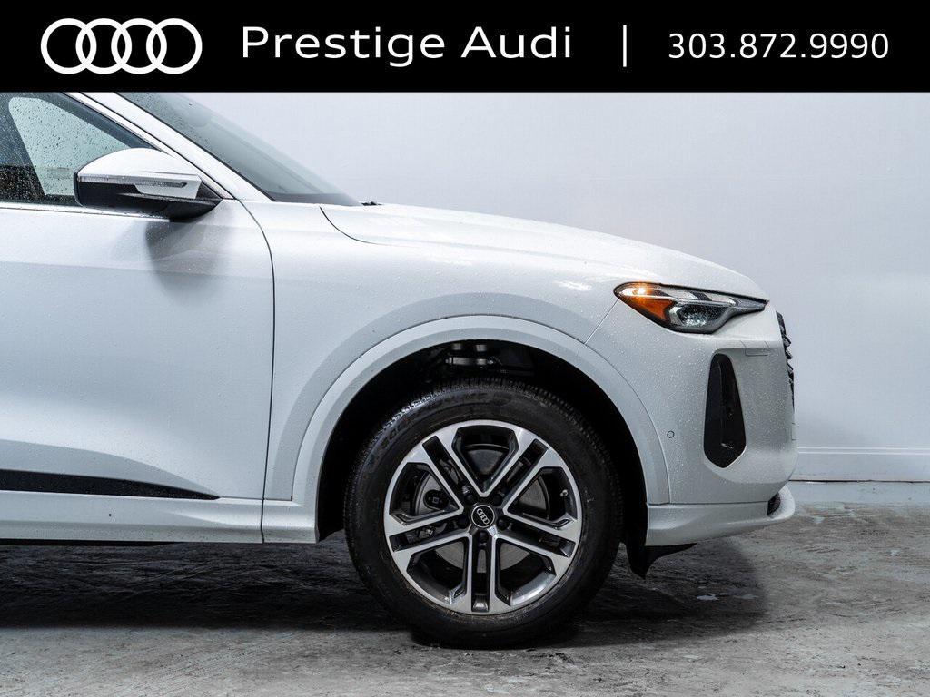 new 2025 Audi Q5 car, priced at $58,989