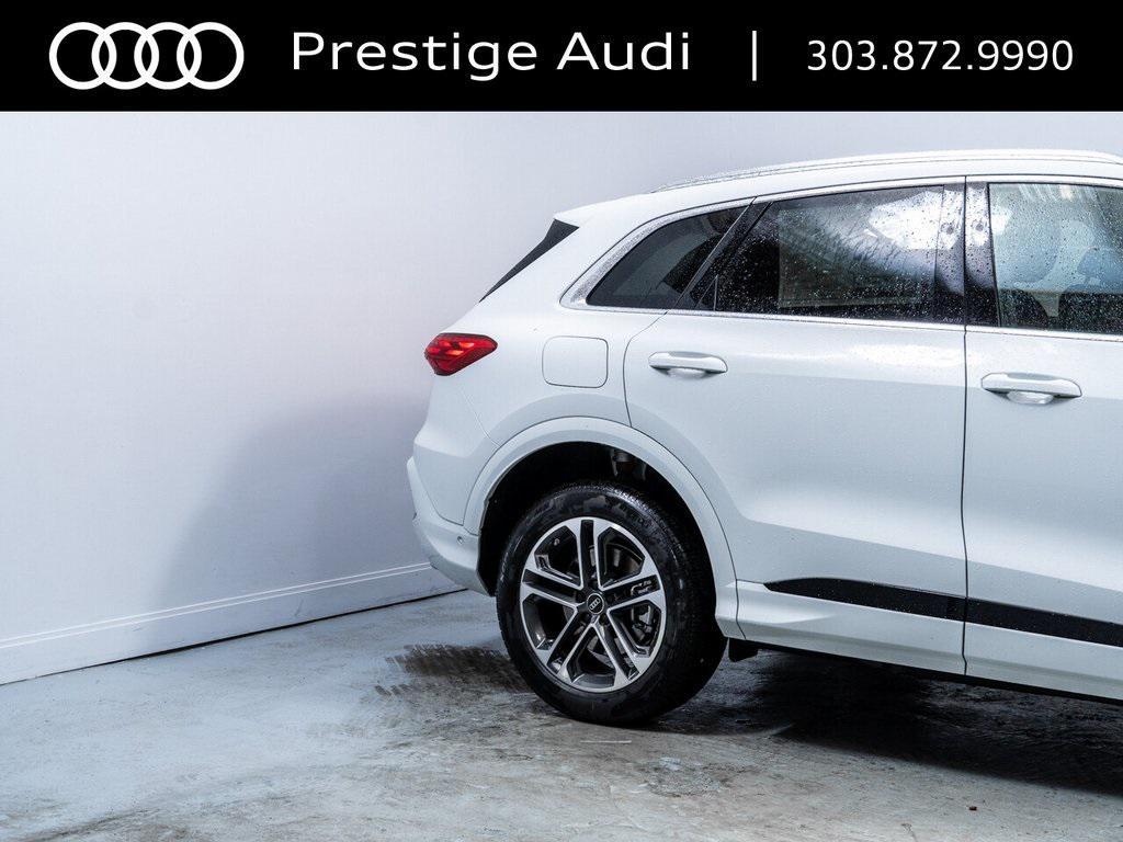 new 2025 Audi Q5 car, priced at $58,989