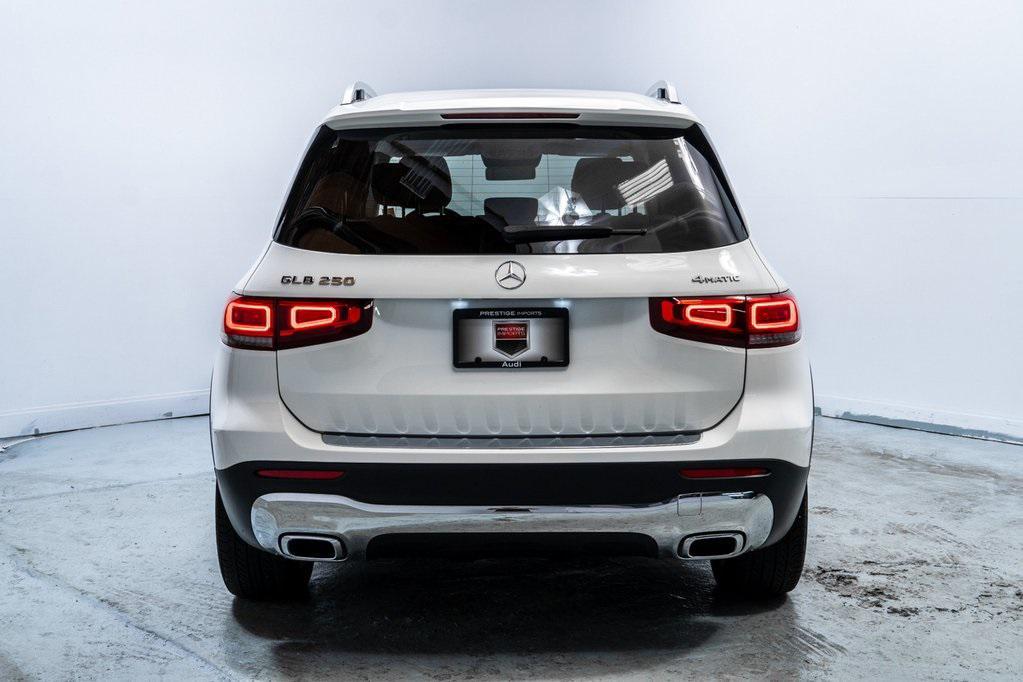 used 2022 Mercedes-Benz GLB 250 car, priced at $28,992