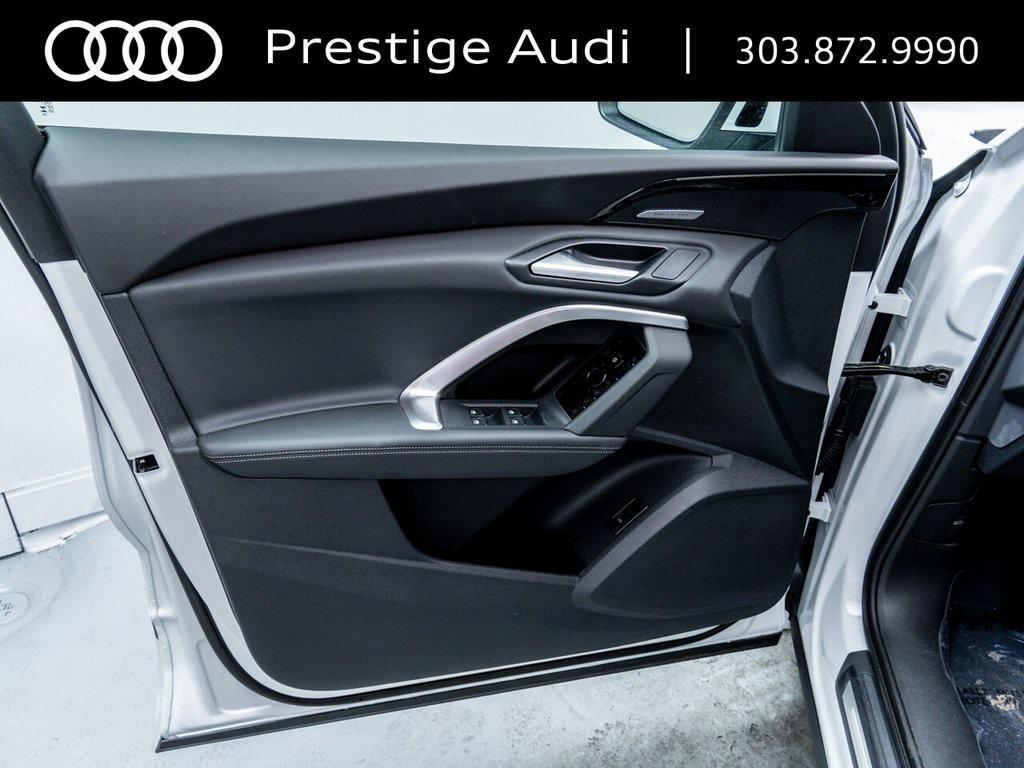 new 2025 Audi Q5 car, priced at $60,039
