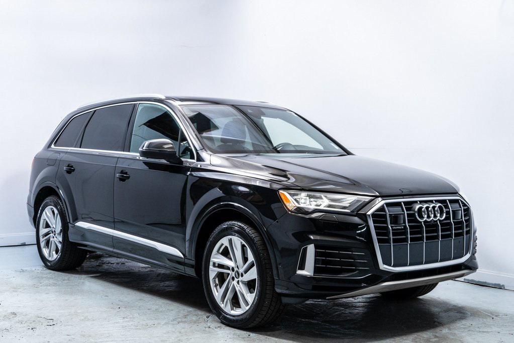 used 2022 Audi Q7 car, priced at $30,491