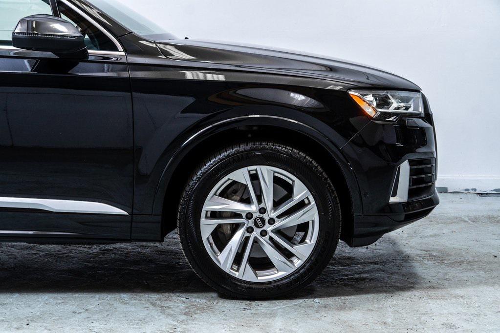 used 2022 Audi Q7 car, priced at $30,491