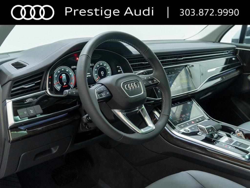 new 2025 Audi Q7 car, priced at $68,539