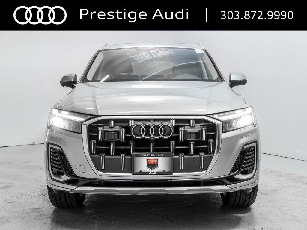 new 2025 Audi Q7 car, priced at $68,539