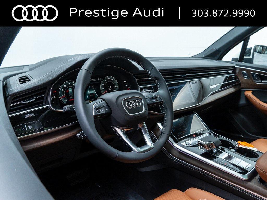 new 2025 Audi Q7 car, priced at $82,694