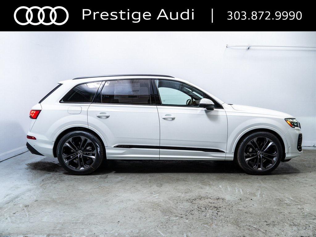 new 2025 Audi Q7 car, priced at $82,694