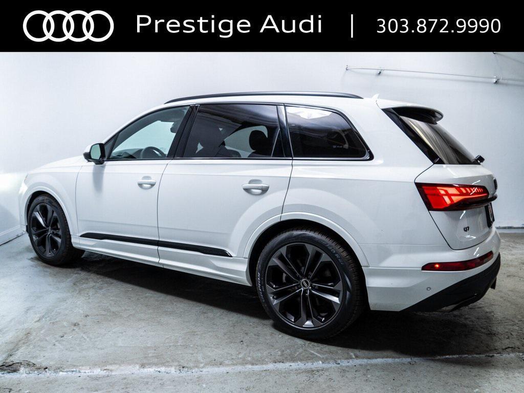 new 2025 Audi Q7 car, priced at $82,694