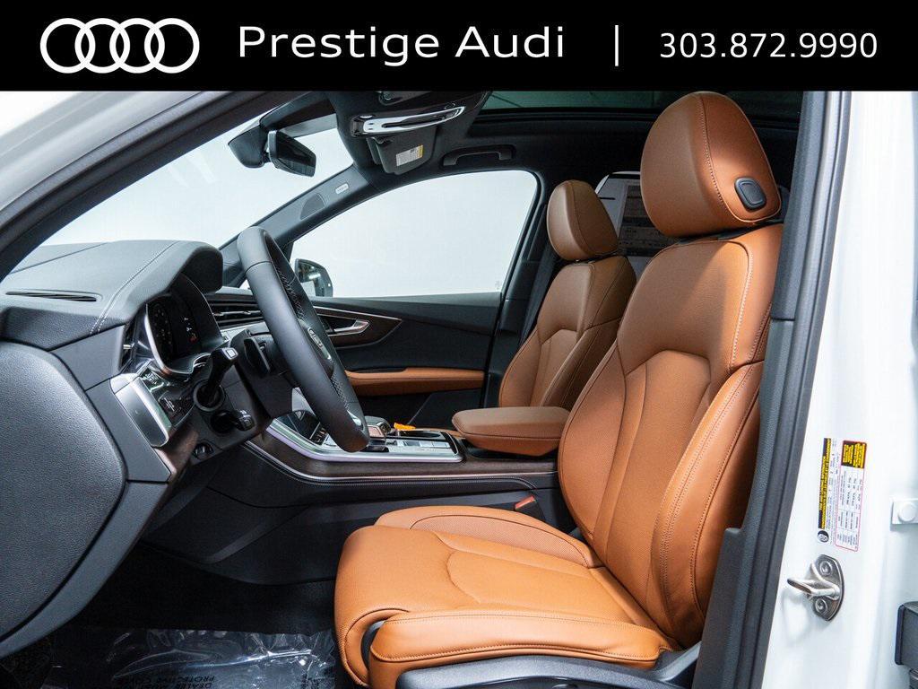 new 2025 Audi Q7 car, priced at $82,694