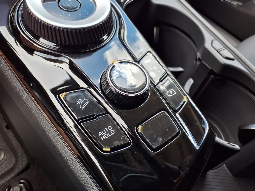 new 2025 Kia Sportage Hybrid car, priced at $36,732
