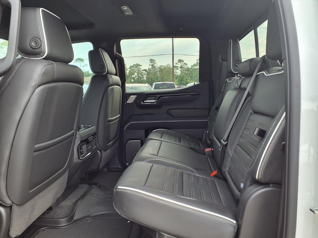 new 2025 GMC Sierra 1500 car, priced at $79,384