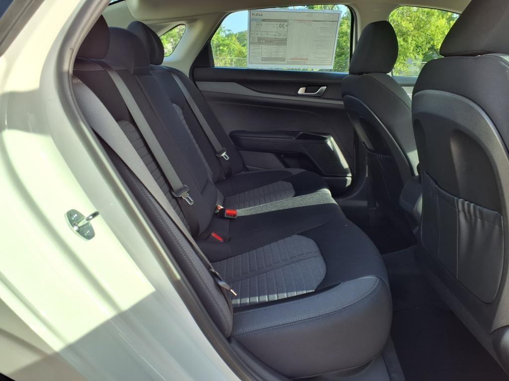 new 2025 Kia K5 car, priced at $27,655