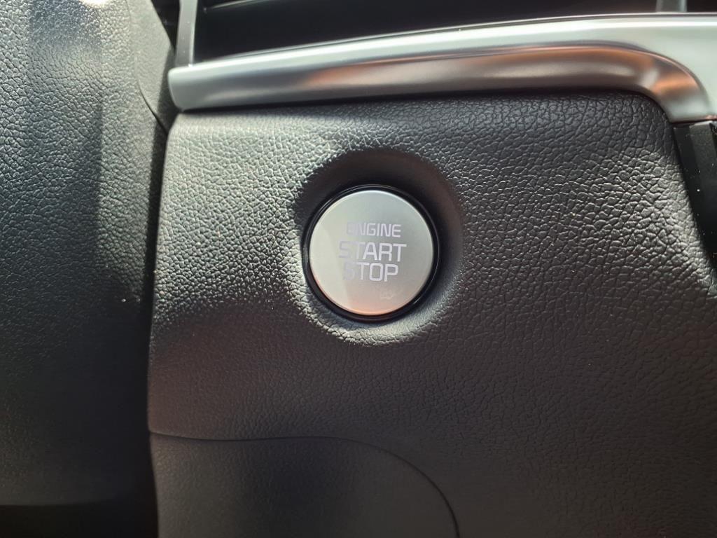 new 2025 Kia Sorento Hybrid car, priced at $46,474