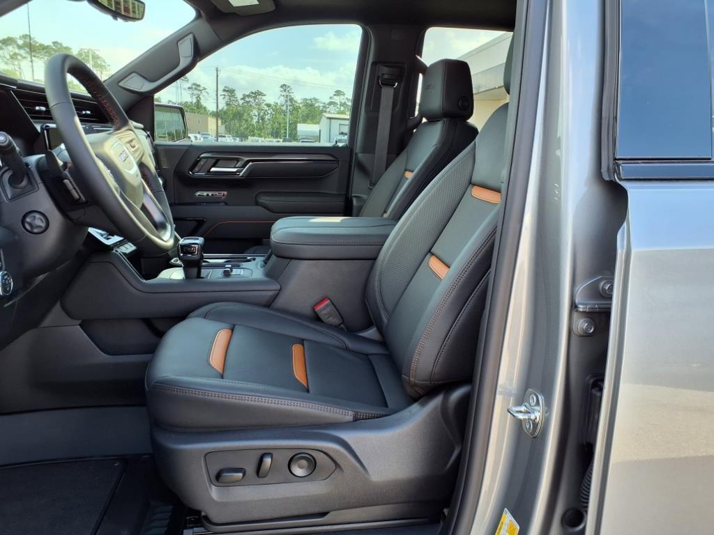 new 2025 GMC Sierra 1500 car, priced at $71,523