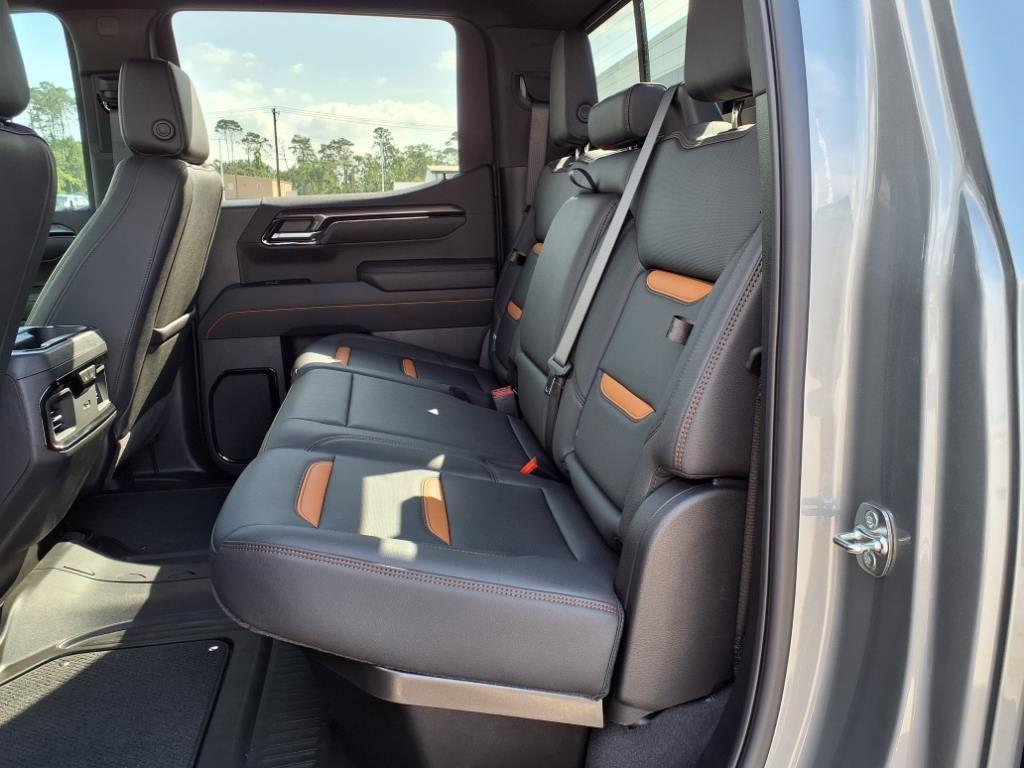 new 2025 GMC Sierra 1500 car, priced at $71,523