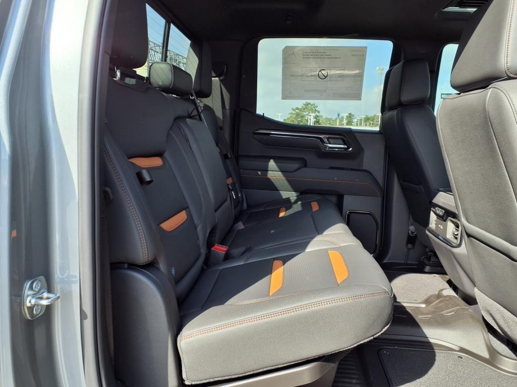 new 2025 GMC Sierra 1500 car, priced at $71,523