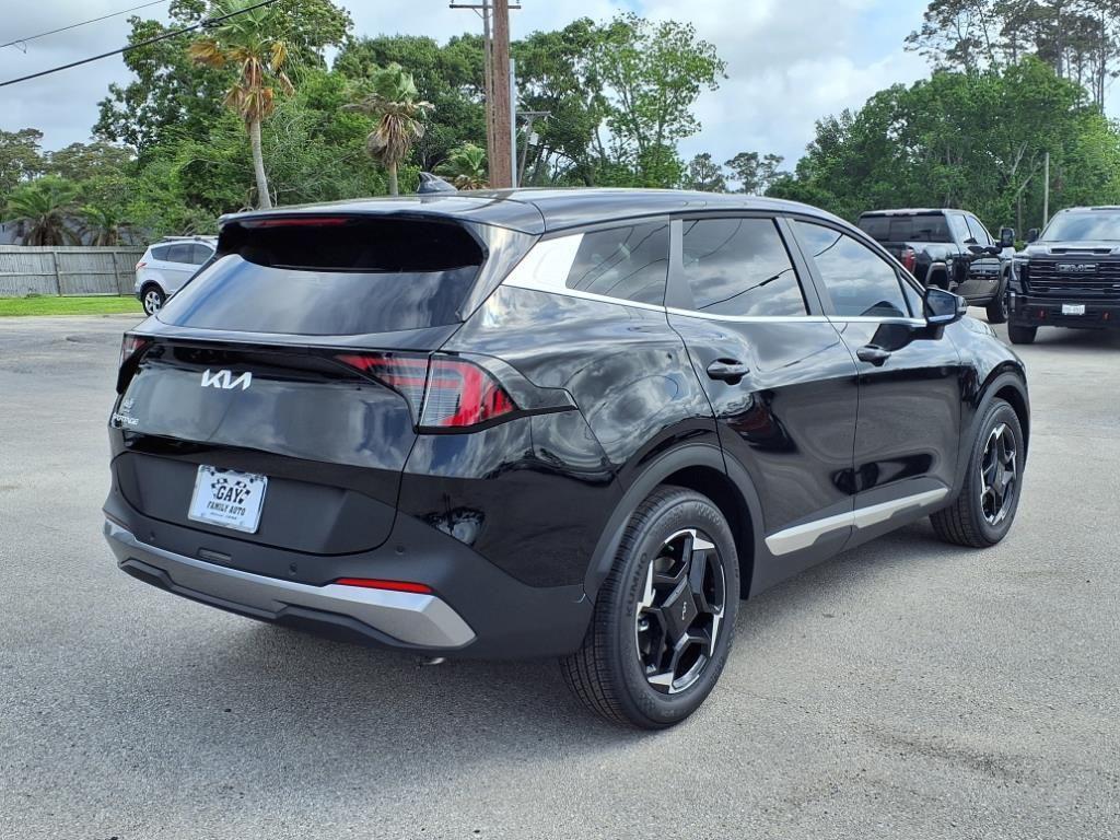 new 2026 Kia Sportage car, priced at $32,065