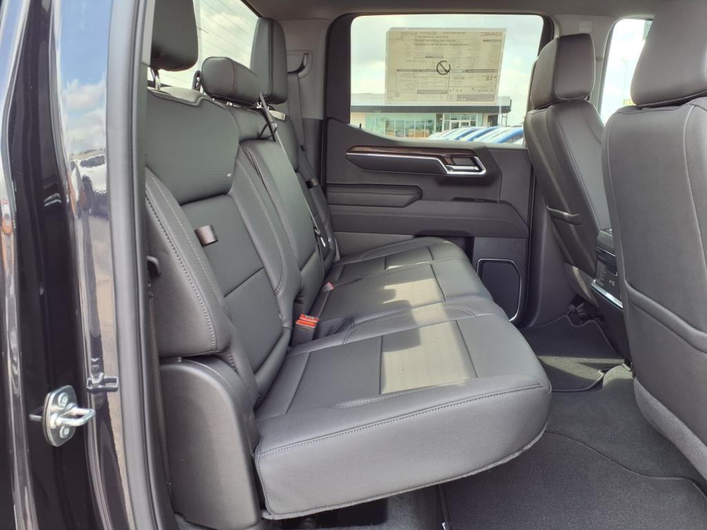 new 2025 GMC Sierra 1500 car, priced at $53,209