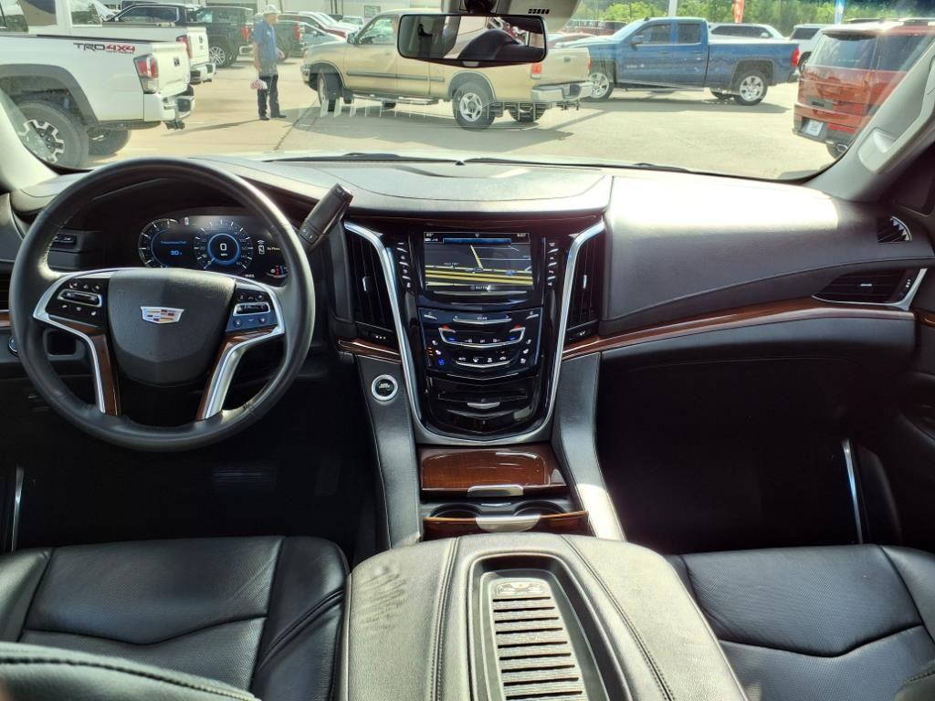 used 2018 Cadillac Escalade car, priced at $33,792