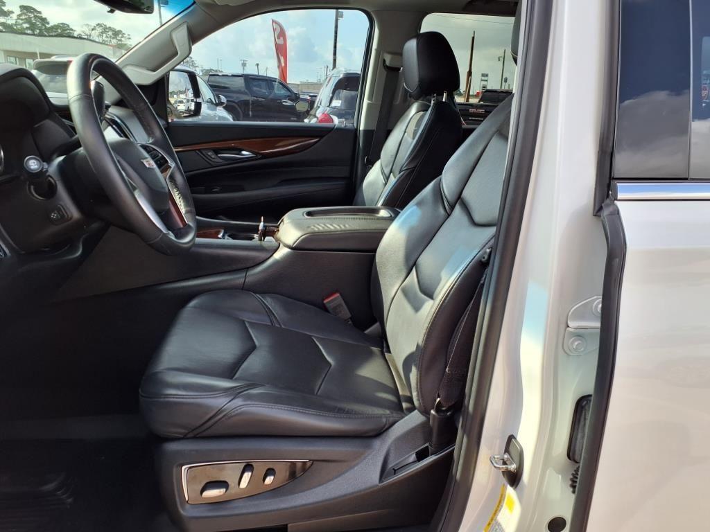 used 2018 Cadillac Escalade car, priced at $33,792