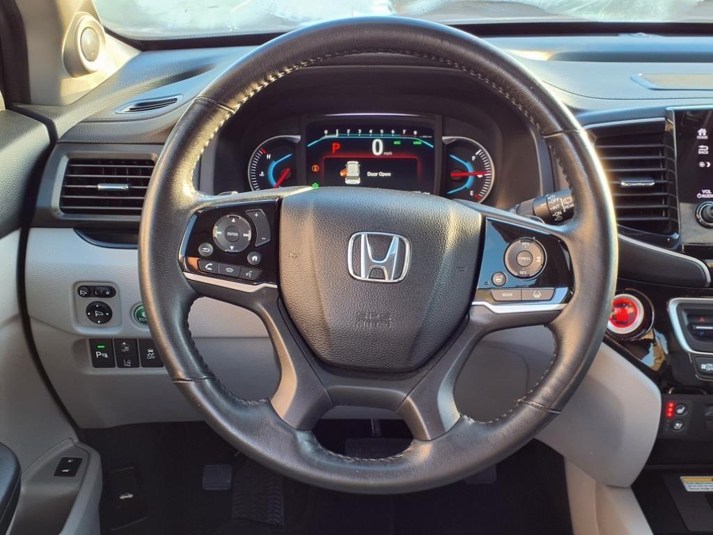 used 2020 Honda Pilot car, priced at $27,991