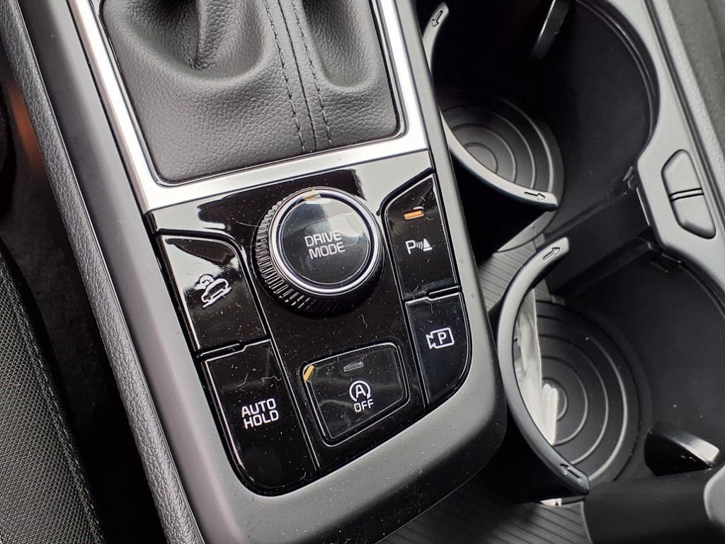 new 2025 Kia Sportage car, priced at $26,995