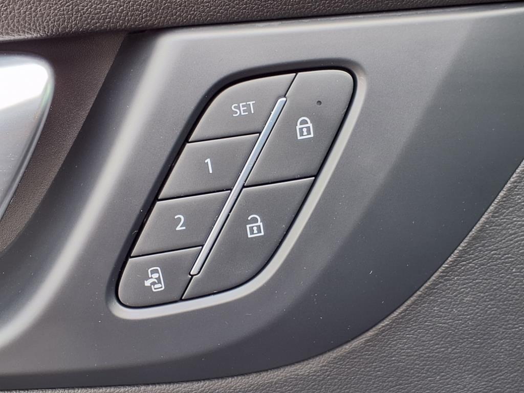 used 2025 Buick Enclave car, priced at $46,991