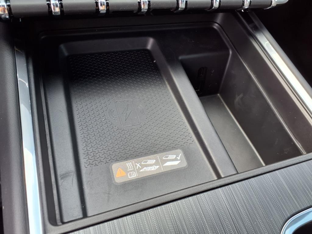 new 2025 GMC Acadia car, priced at $44,033