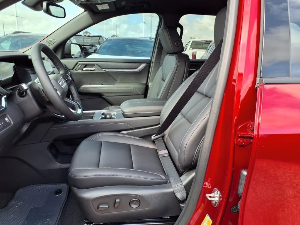 new 2025 GMC Acadia car, priced at $44,033