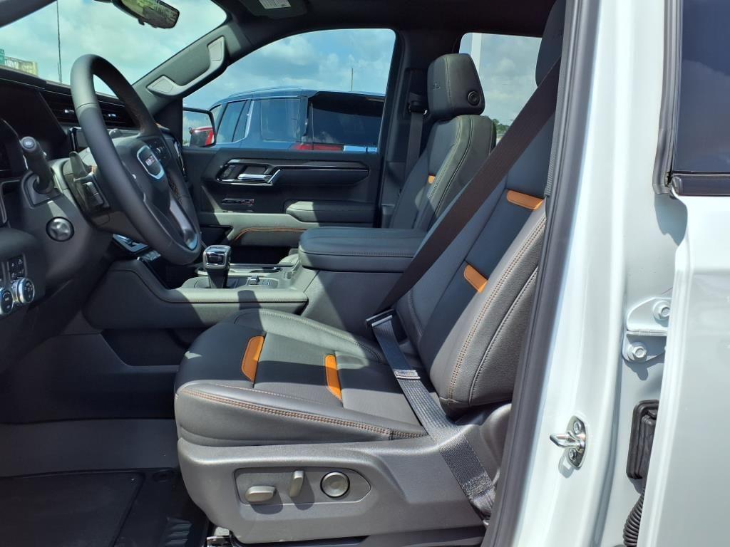 new 2025 GMC Sierra 1500 car, priced at $70,745