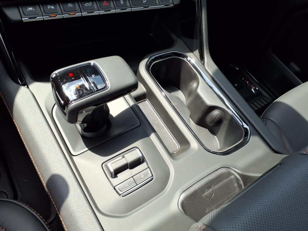 new 2025 GMC Sierra 1500 car, priced at $70,745