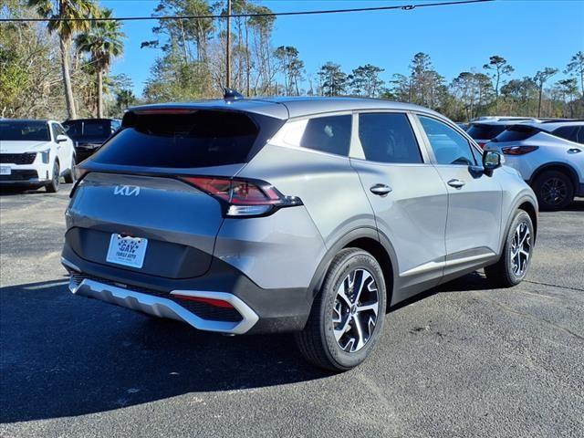 new 2025 Kia Sportage car, priced at $29,678