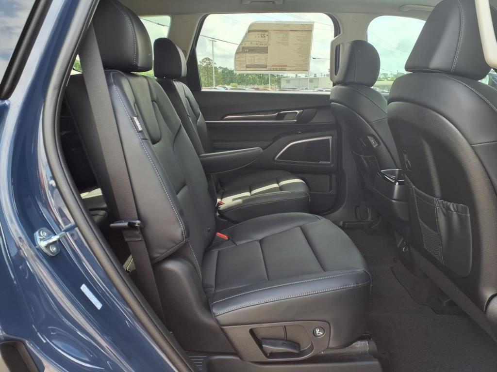 new 2025 Kia Telluride car, priced at $40,500