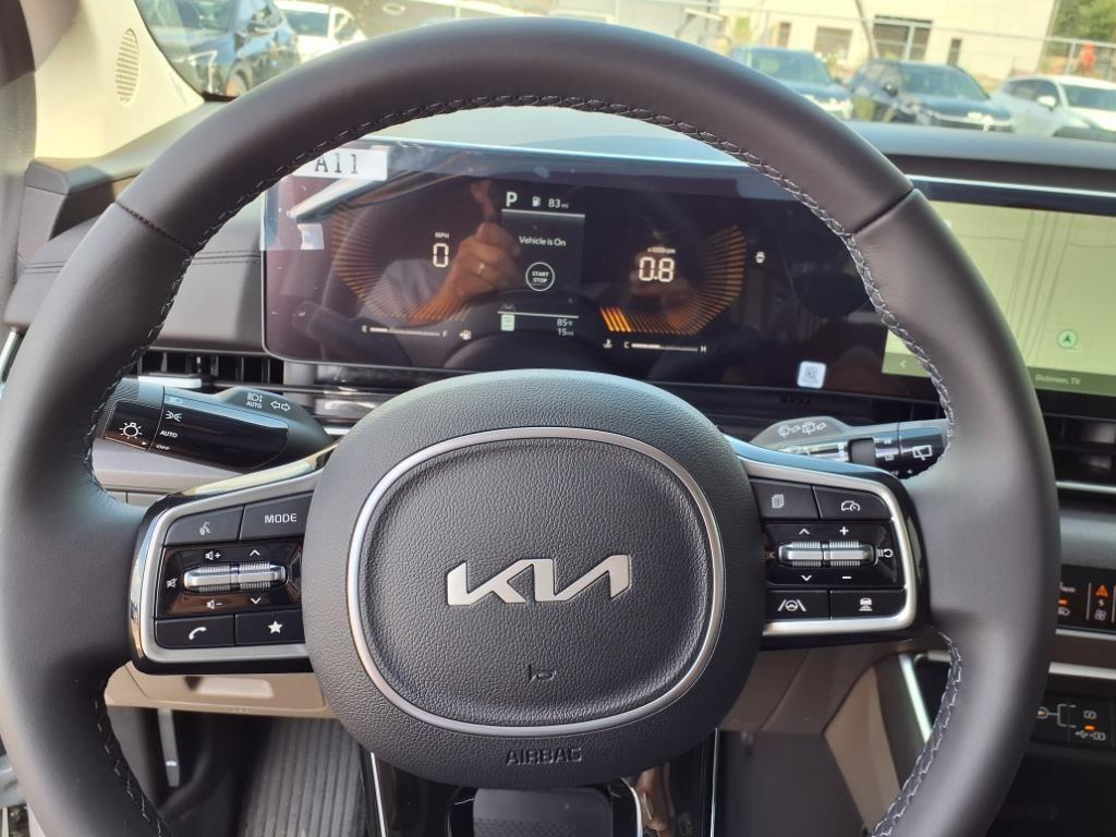 new 2025 Kia Carnival car, priced at $43,270