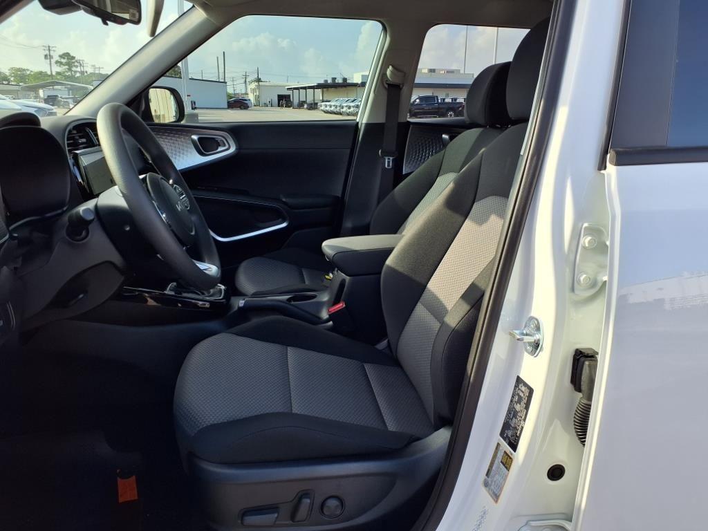 new 2025 Kia Soul car, priced at $23,431
