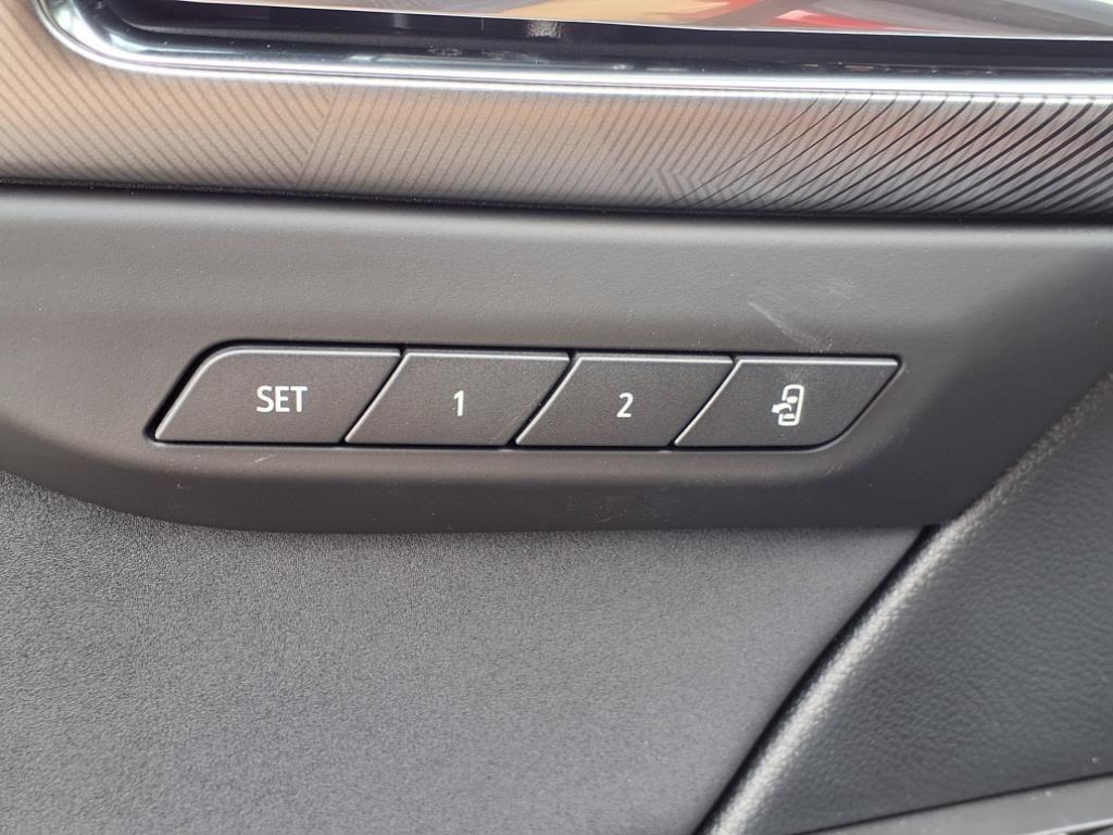 new 2025 Buick Envision car, priced at $41,660