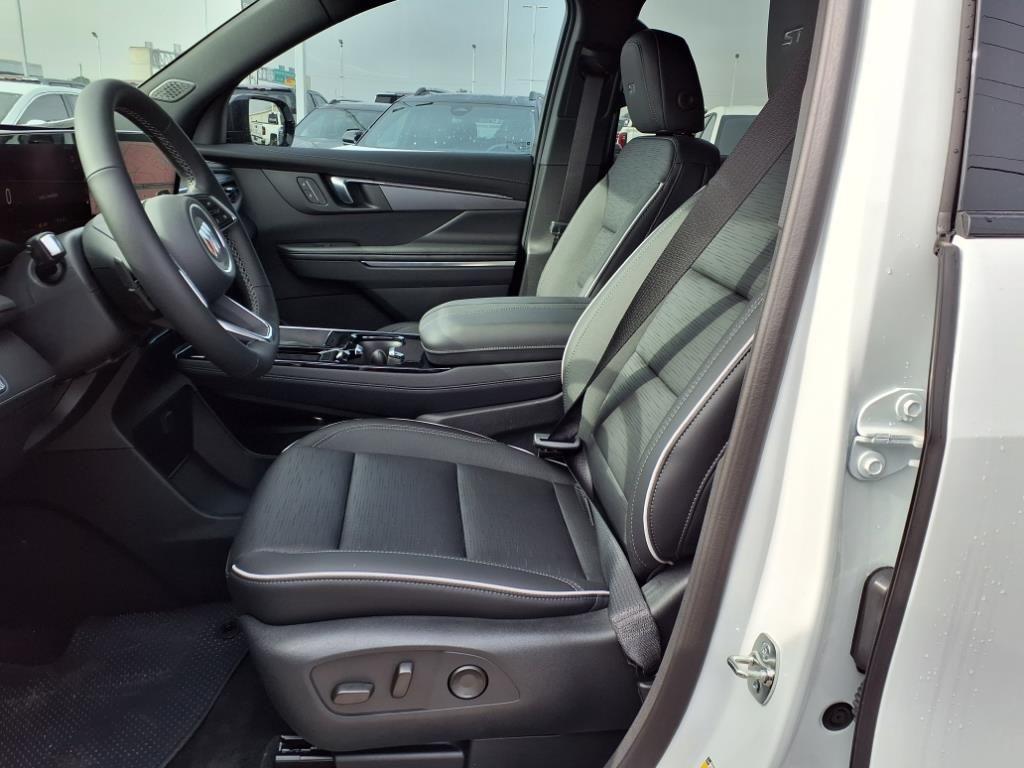 new 2025 Buick Enclave car, priced at $45,634