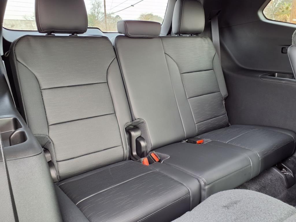 new 2025 Buick Enclave car, priced at $45,634