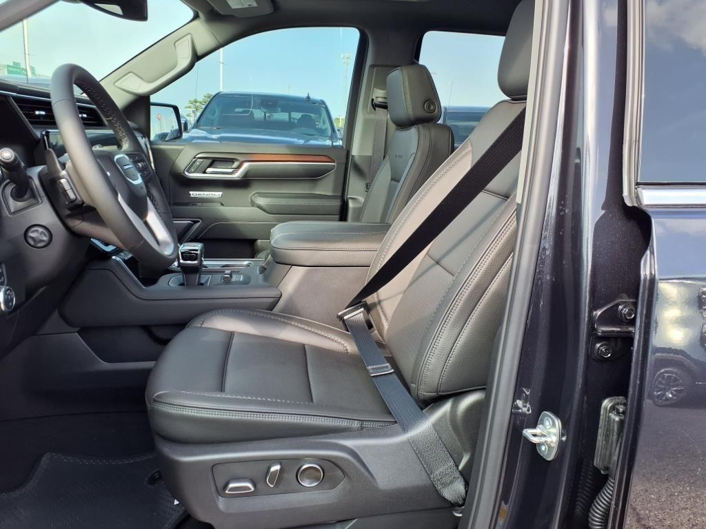 new 2025 GMC Sierra 1500 car, priced at $62,161