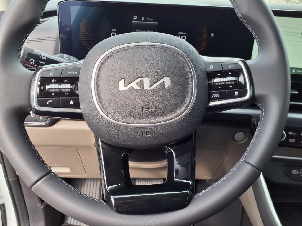 new 2026 Kia Carnival car, priced at $39,566