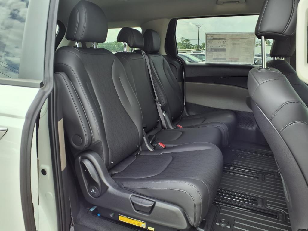 new 2026 Kia Carnival car, priced at $39,566