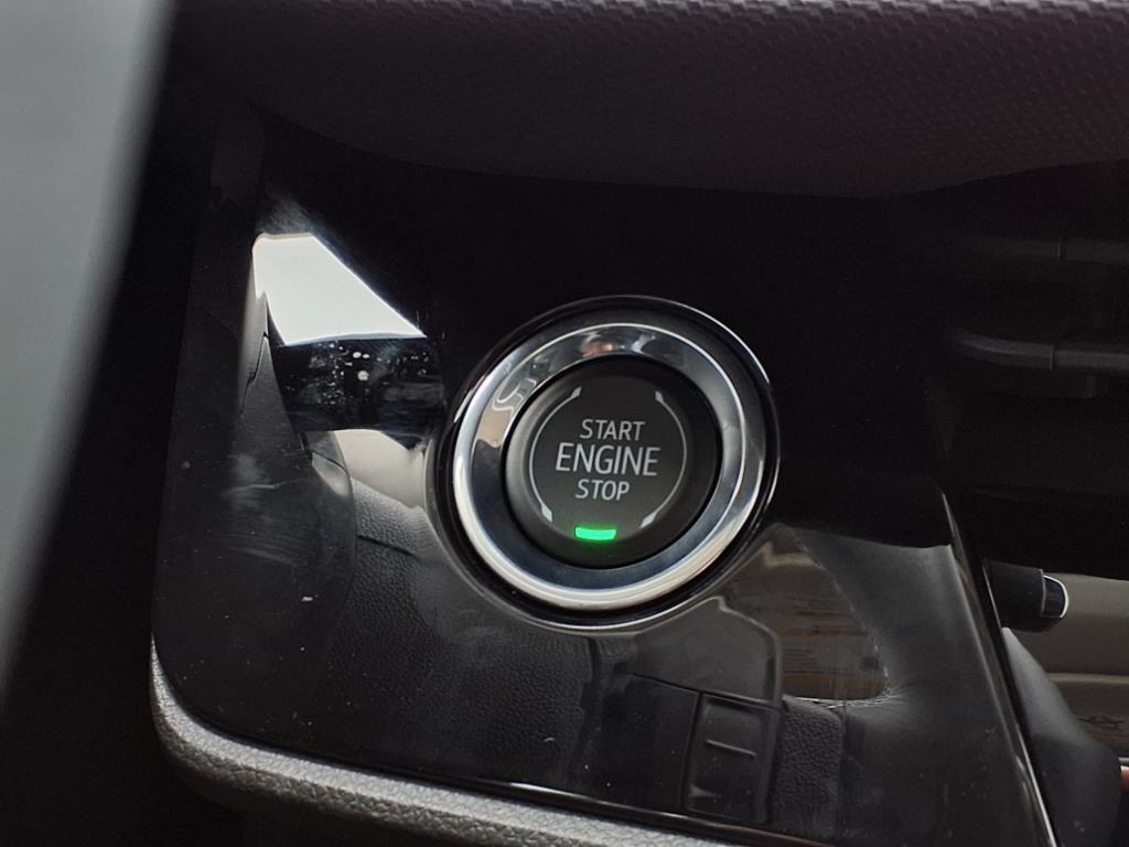 new 2025 Buick Envision car, priced at $36,754